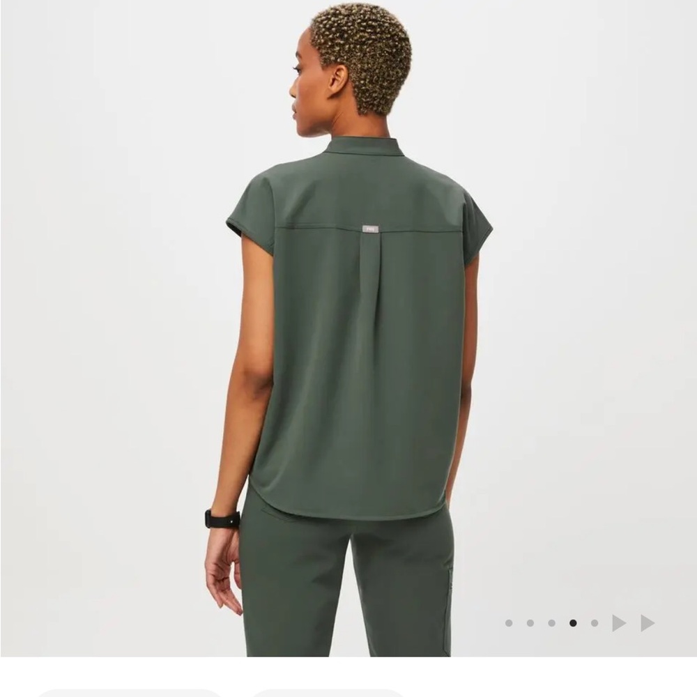 Figs Rafaela scrub top in Moss color